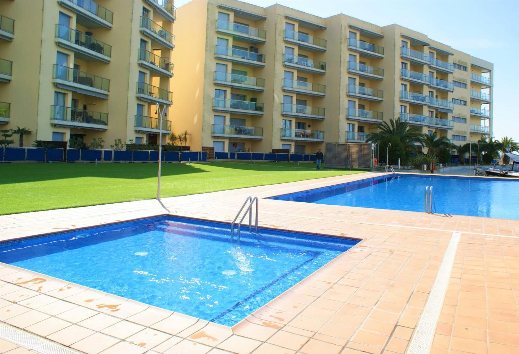 Precioso Piso Con Vista Al Canal Y Piscina En Roses Av-69 Luaran gambar