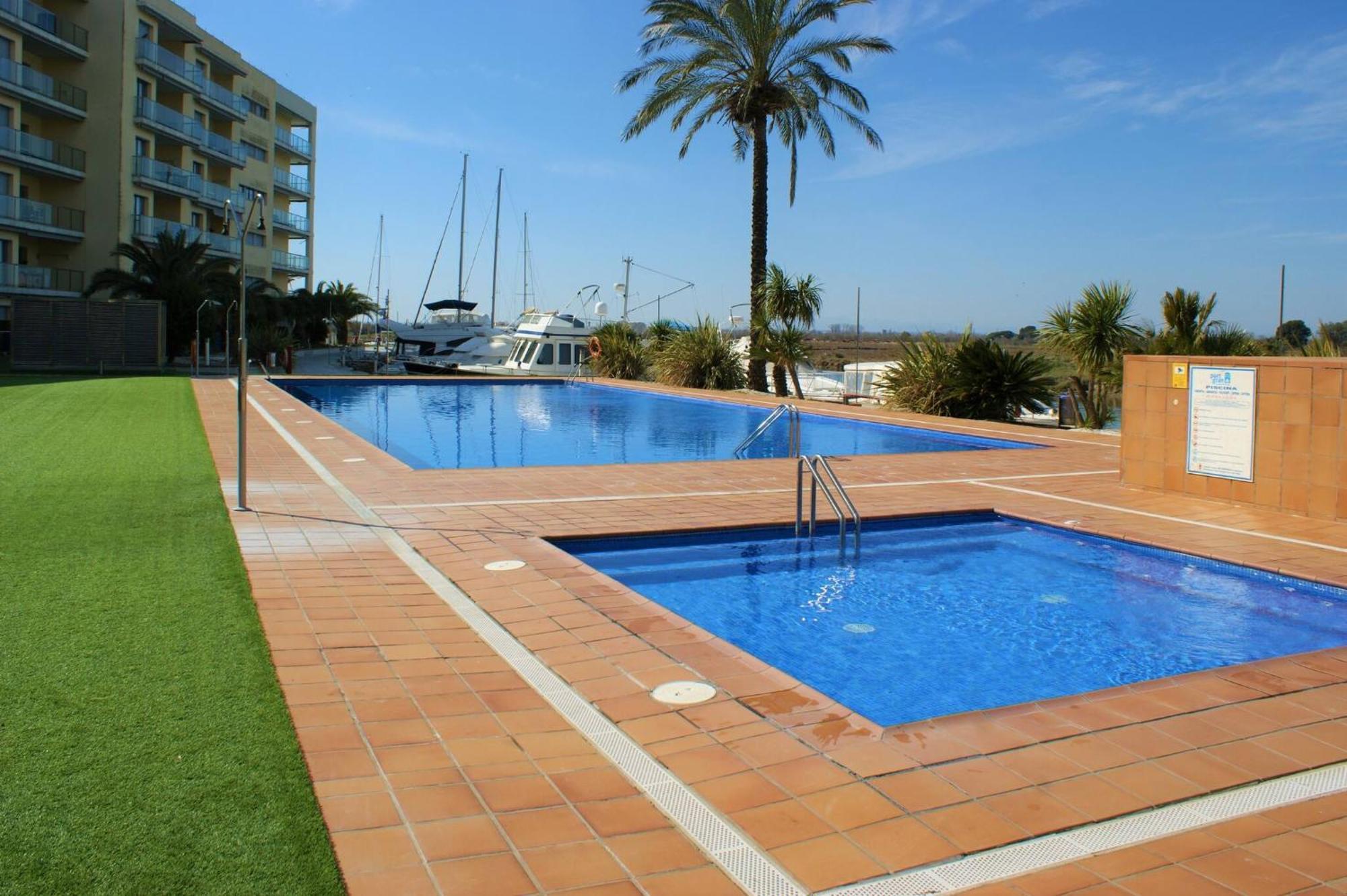 Precioso Piso Con Vista Al Canal Y Piscina En Roses Av-69 Luaran gambar