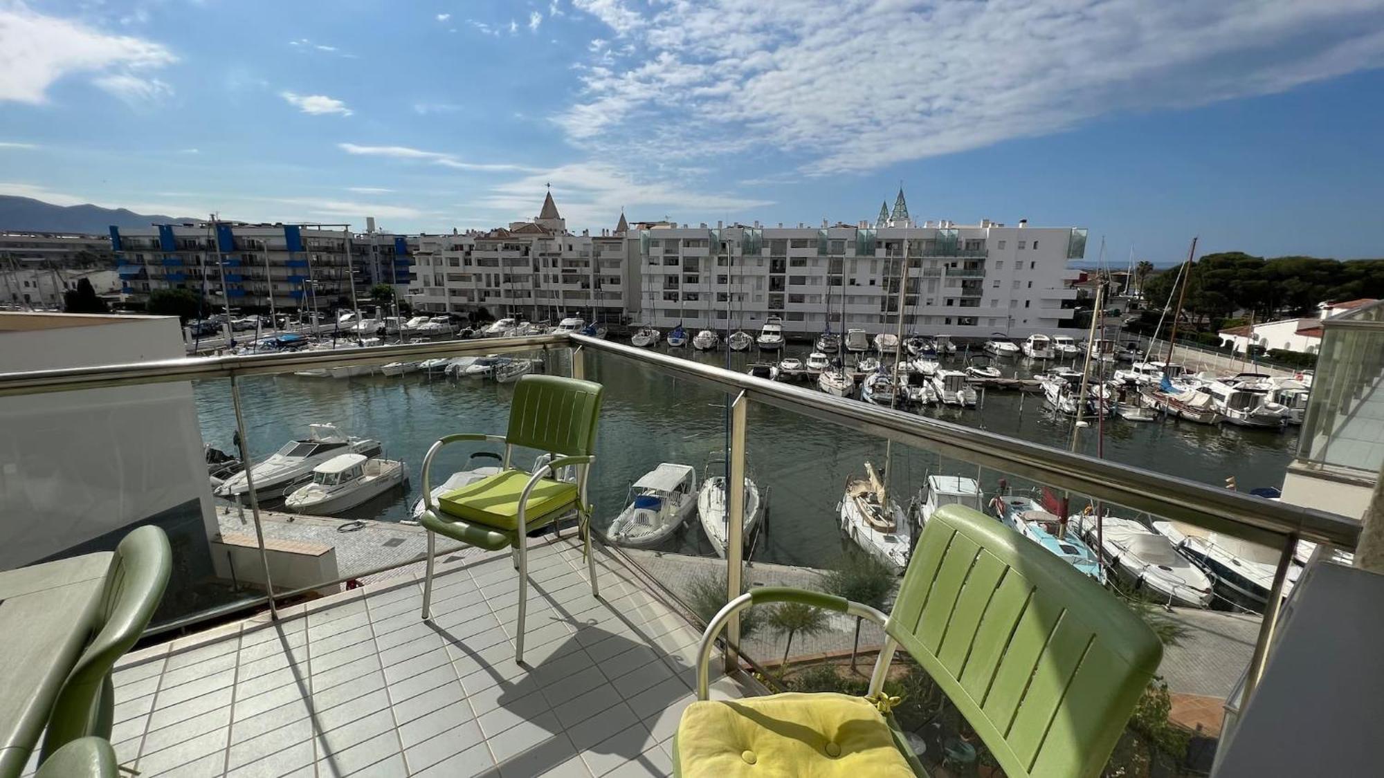 Precioso Piso Con Vista Al Canal Y Piscina En Roses Av-69 Luaran gambar